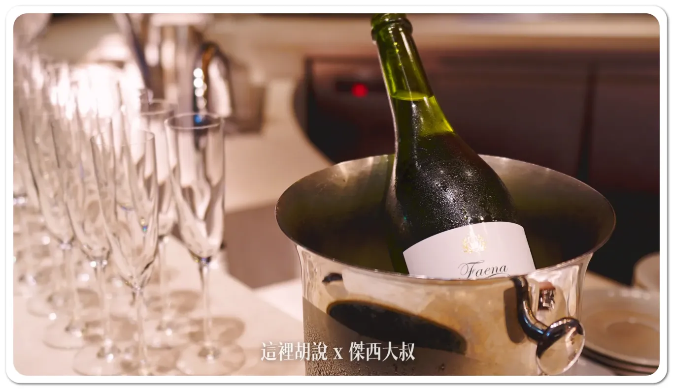 喝酒不開車 開車不喝酒 未滿十八歲請勿飲酒