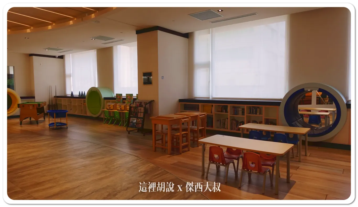 華信環台飛行 Day 4 飯店 澎湖福朋喜來登飯店 三訪 這次知道有BAR跟IRENT在樓下：附屬設施