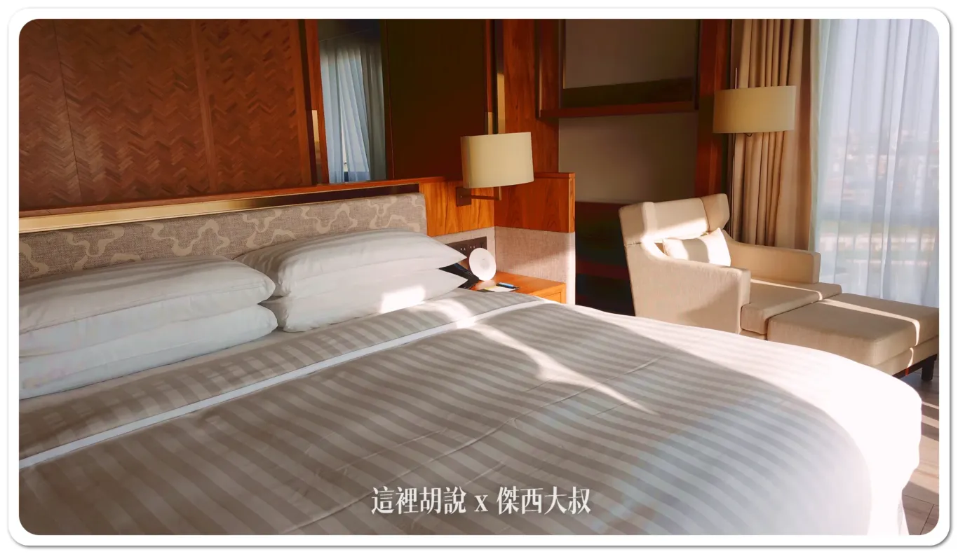 澎湖福朋喜來登 吉貝雅爵套房 澎湖第一間連鎖國際飯店：主臥室