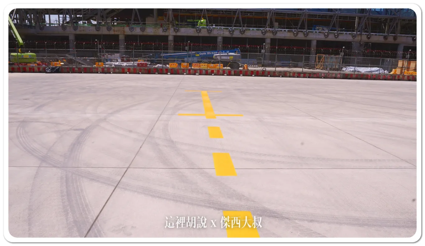 桃園機場北登機廊廳 第三航廈最先啟用：地面標線