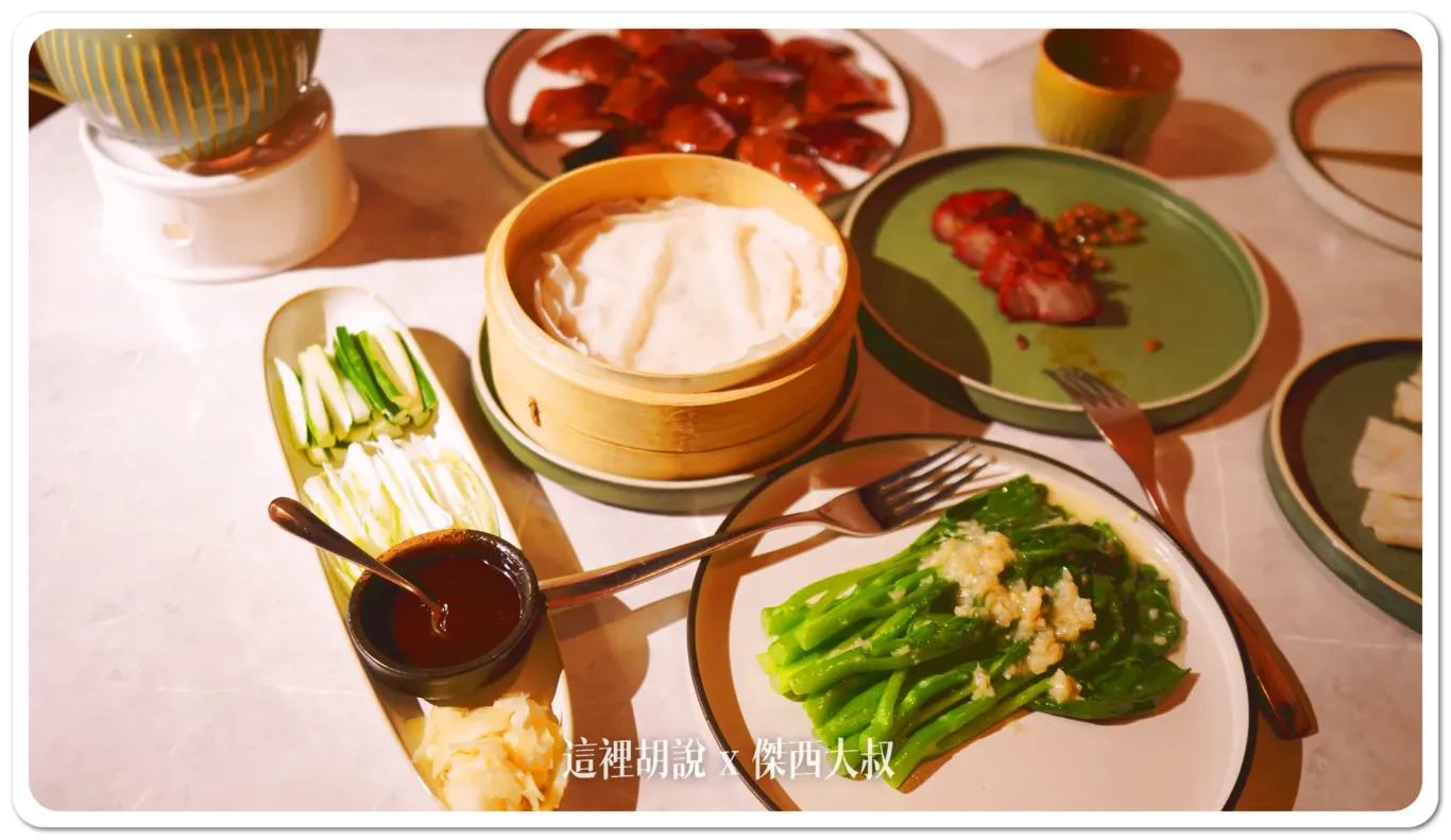 你看這樣一桌三個人根本吃的超級飽