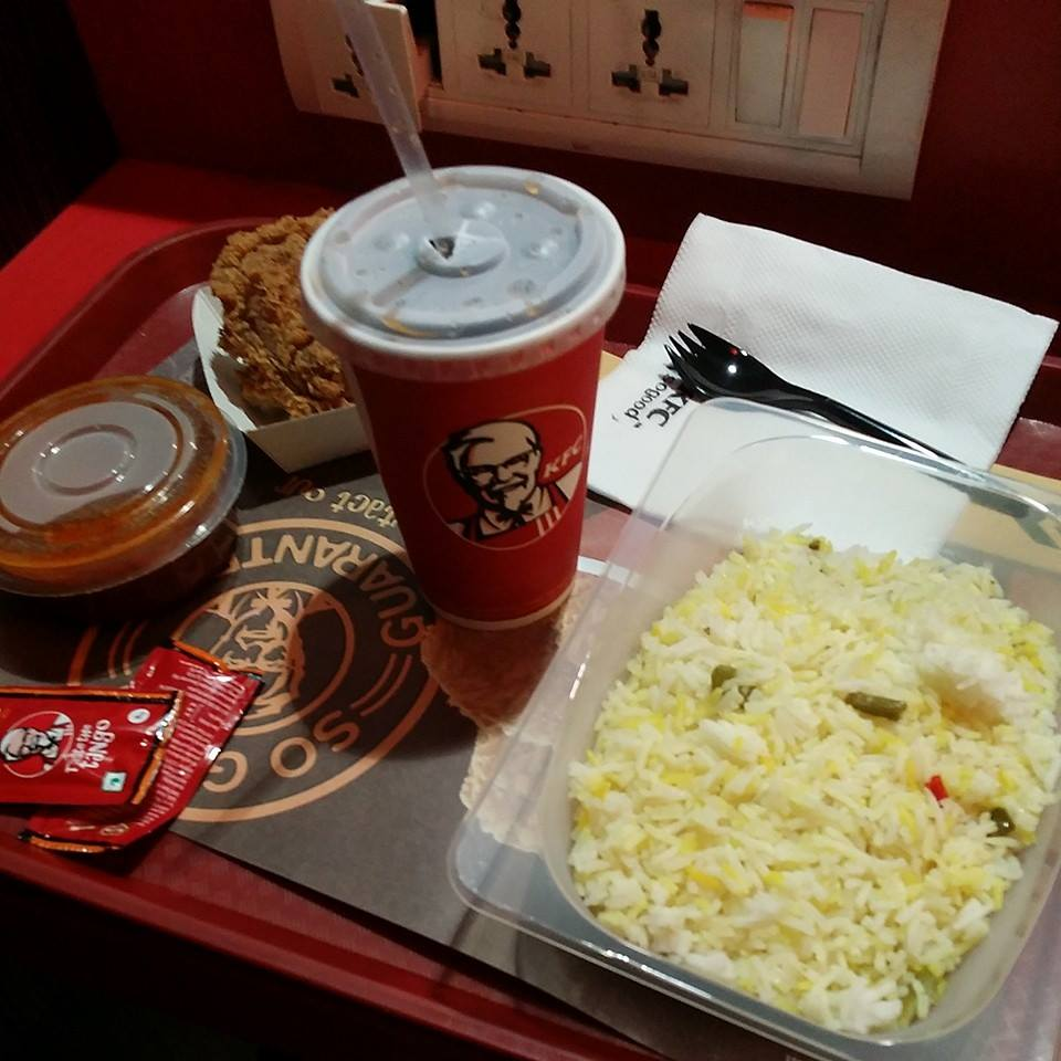 前進印度的準備 藥物跟飲食習慣調整：肯德基 KFC
