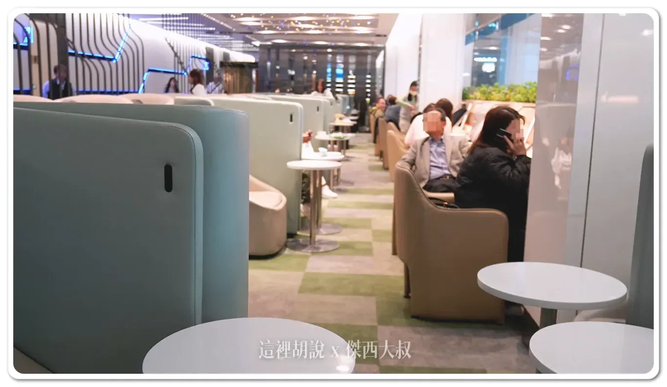 長榮航空貴賓室 桃園機場  2024全新改裝 The Infinity 商務艙專用：貴賓室環境