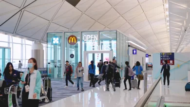 香港機場管制區 24小時食堂美食街區域 宵夜肚子這來這邊用餐 - 這裡胡說 JL TALKS