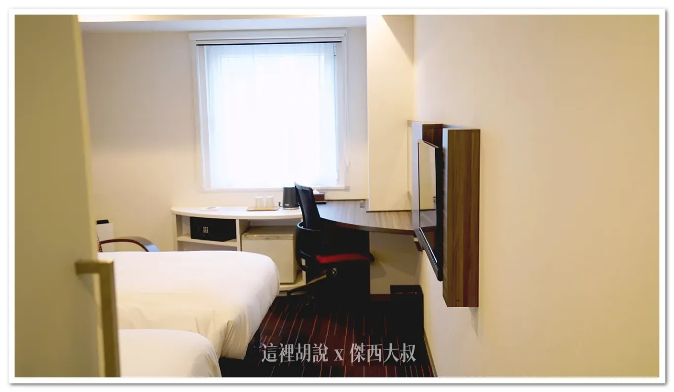 這個房型的裝潢相當簡單 這個房型的裝潢相當簡單