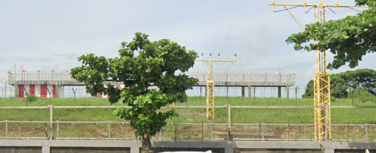 桃園機場23L跑道左右定位台 https://maps.app.goo.gl/H7n9T9sTRe4SqHeo7