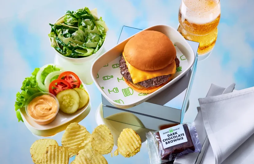 達美航空 機上吃的到Shake Shack經典漢堡 現在西雅圖出發的長途航班都吃的到 - 這裡胡說 JL TALKS 達美航空 機上吃的到Shake Shack經典漢堡 現在西雅圖出發的長途航班都吃的到 - 這裡胡說 JL TALKS