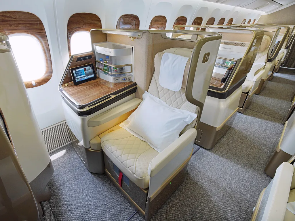 阿聯酋航空全新波音777客機執飛首爾及倫敦史坦斯特航線：煥然一新的機上體驗