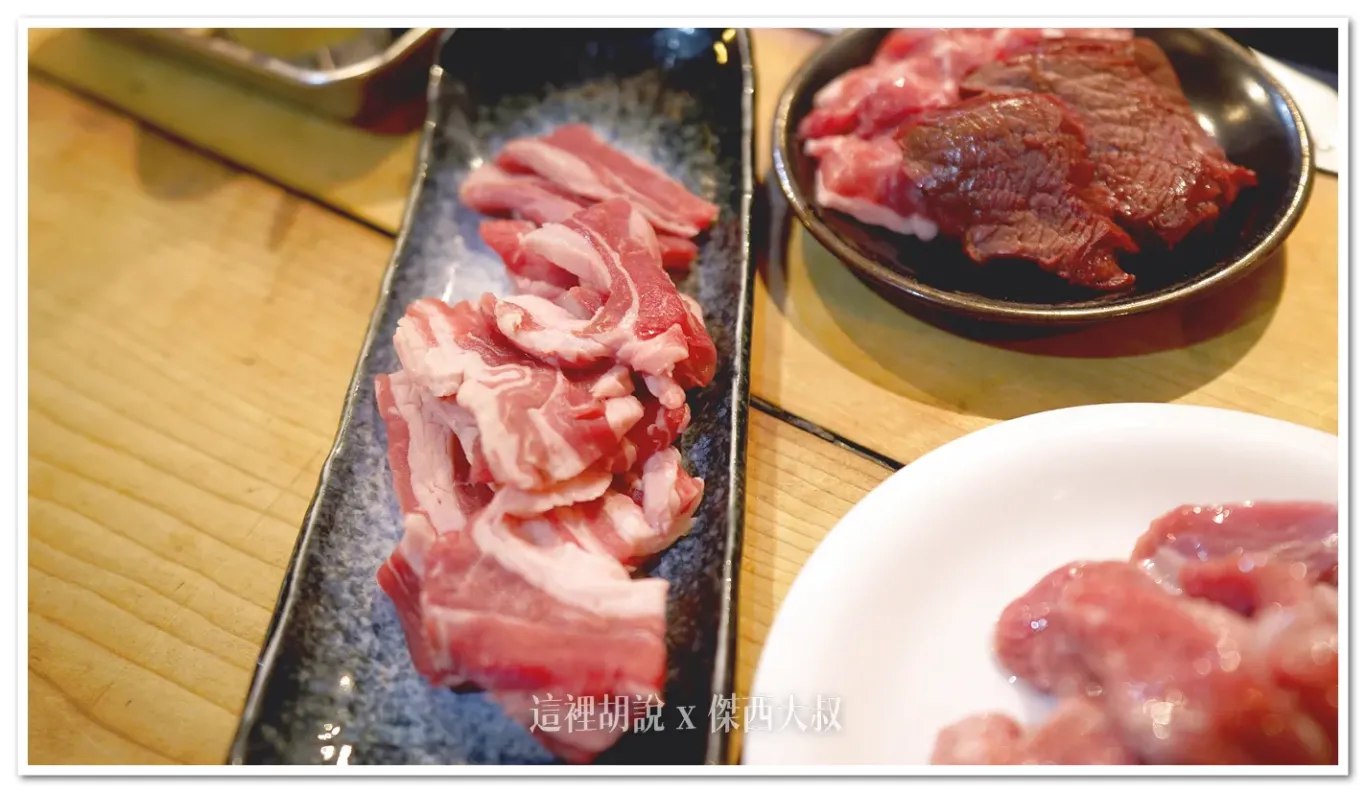 長盤的這個則是霍格特羊（hogget）指的是第一年到第二年的小羊