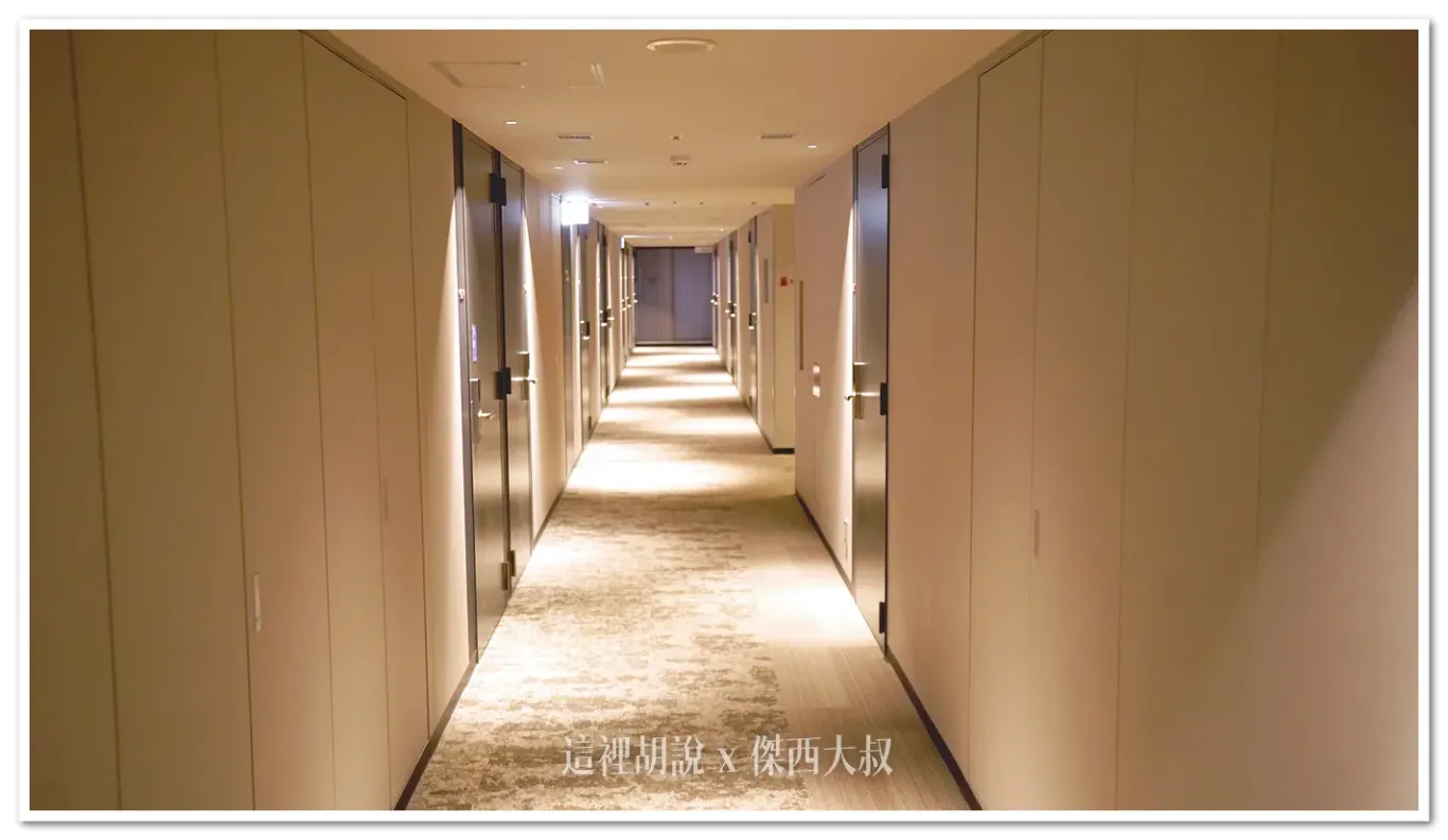 可以從外型看到這飯店本身樓地板面積並沒有太大，每一層樓的客房數量也不多