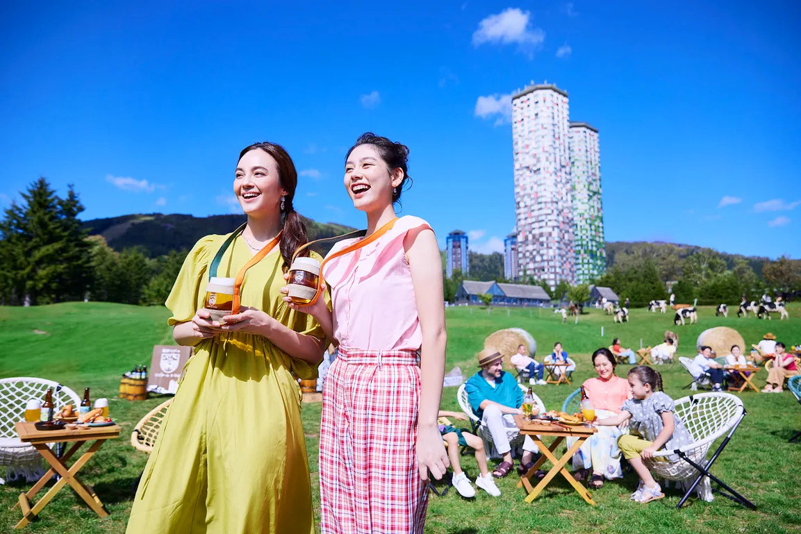 北海道星野【RISONARE Tomamu】以在地乳製品×精釀啤酒 享受北海道2025夏天！將舉辦「農場啤酒花園」活動 限定特別啤酒 - 這裡胡說 JL TALKS