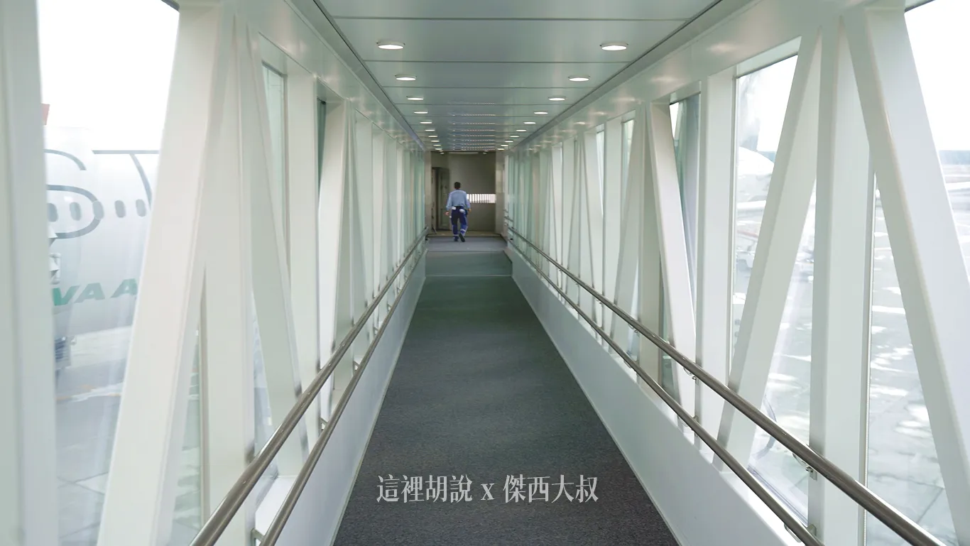 BR116/115 經濟艙飛行記錄 台北桃園-北海道新千歲CTS 長榮航空 787-10 2025：CTS 新千歲機場空側