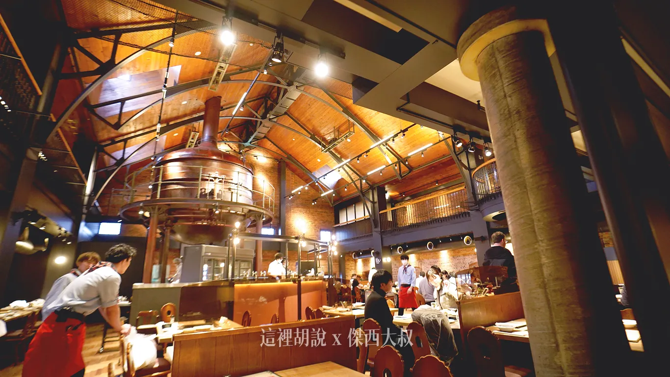 用餐的空間很大，座位數量非常多