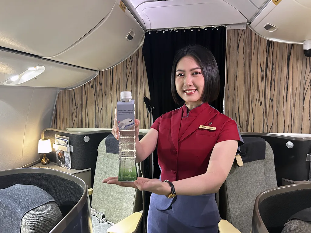 城市行銷「台北 101 好水」登萬呎高空 華航班機限定快閃 - 這裡胡說 JL TALKS