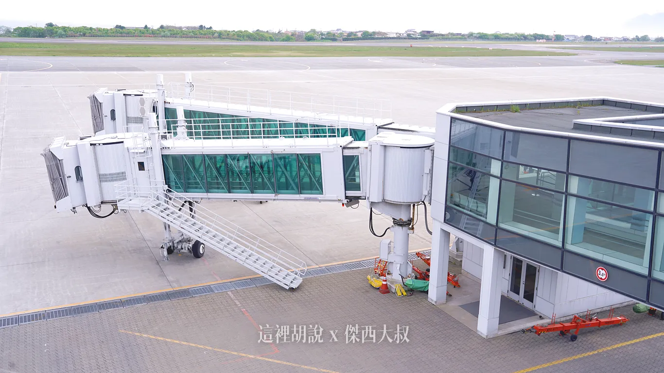 空側作業 日本函館機場(HKD) 2025-03  - 這裡胡說 JL TALKS