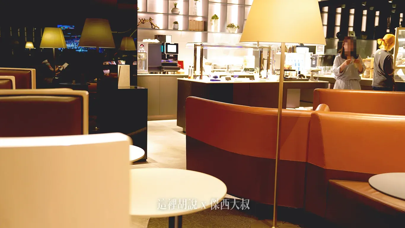 星宇航空貴賓室攻略:精緻餐飲、酒水無限暢飲!桃園機場第一航廈體驗全紀錄:座位空間 星宇航空貴賓室