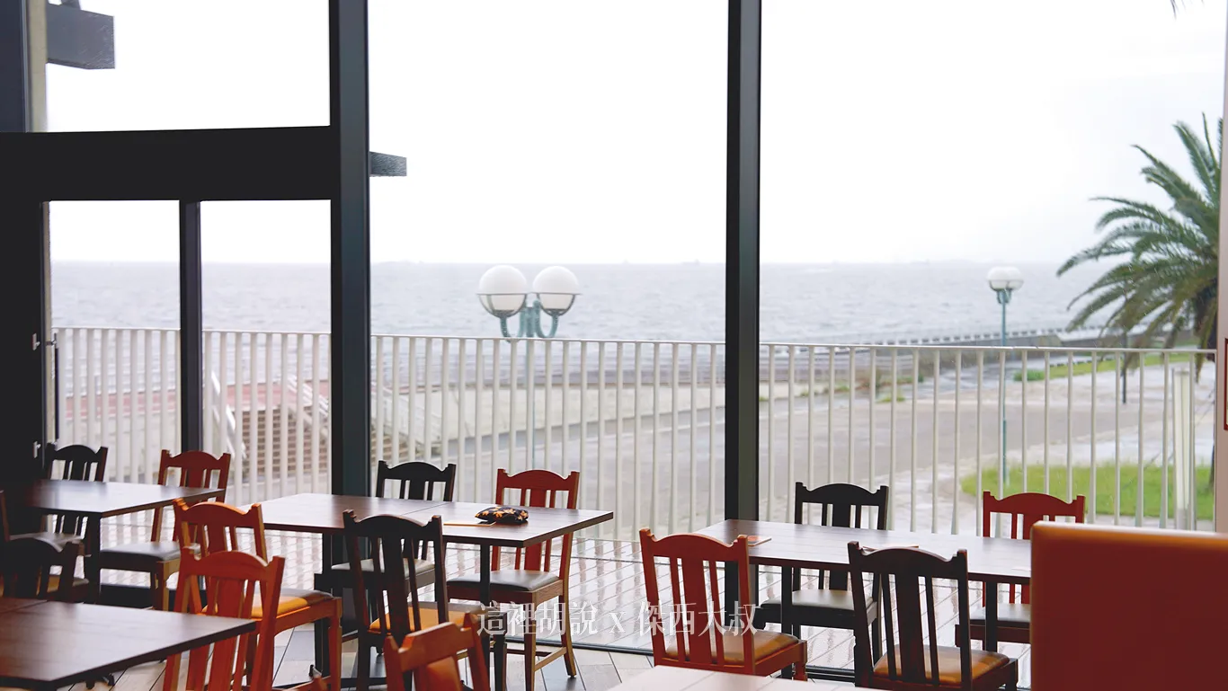 Walking further into the restaurant reveals a stunning ocean view.