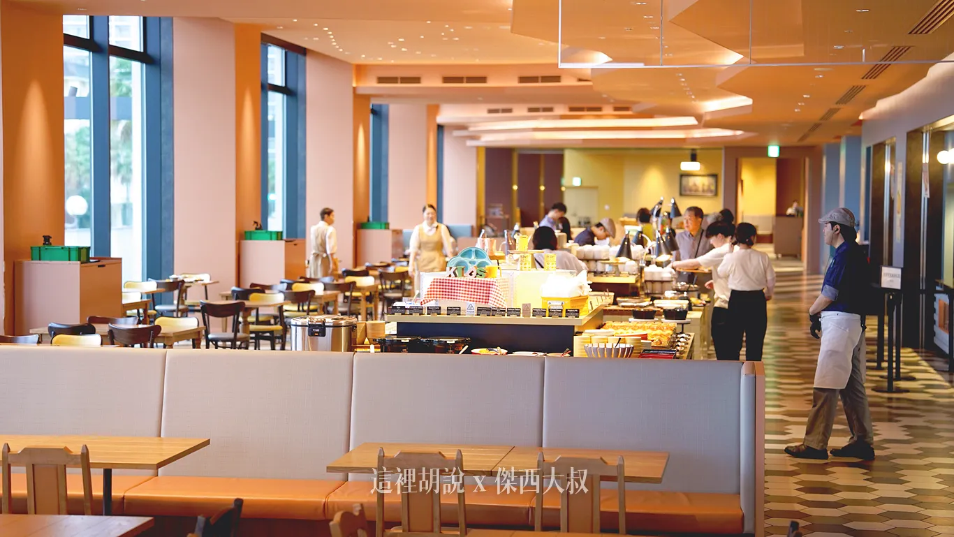 The food stations are centrally located within the restaurant. Popular items are prepared in duplicate to ensure quick access for guests.