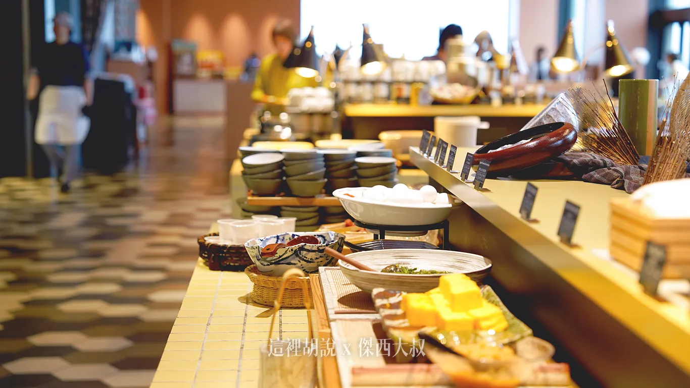 Another station offers the same dishes for guests to quickly grab.