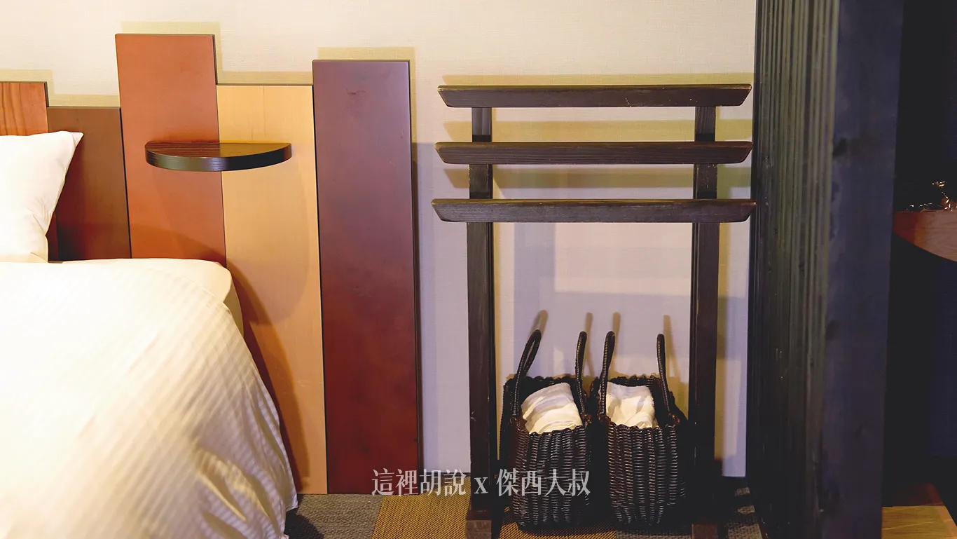 因為有溫泉,溫泉內使用的毛巾要從房間帶著,所以也有提供提籃 因為有溫泉,溫泉內使用的毛巾要從房間帶著,所以也有提供提籃