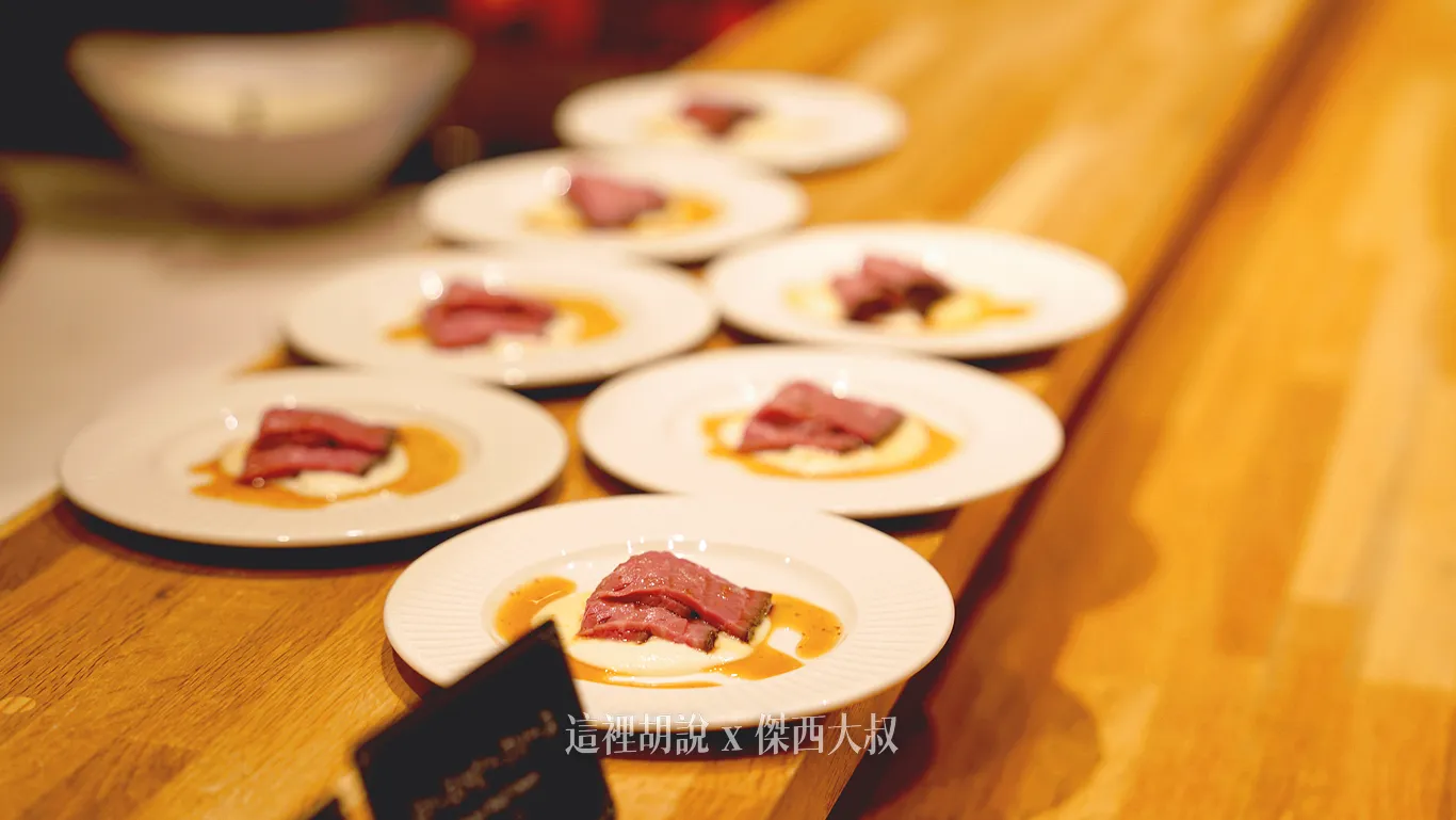 牛排非常的嫩,很好吃,我吃了兩盤 牛排非常的嫩,很好吃,我吃了兩盤