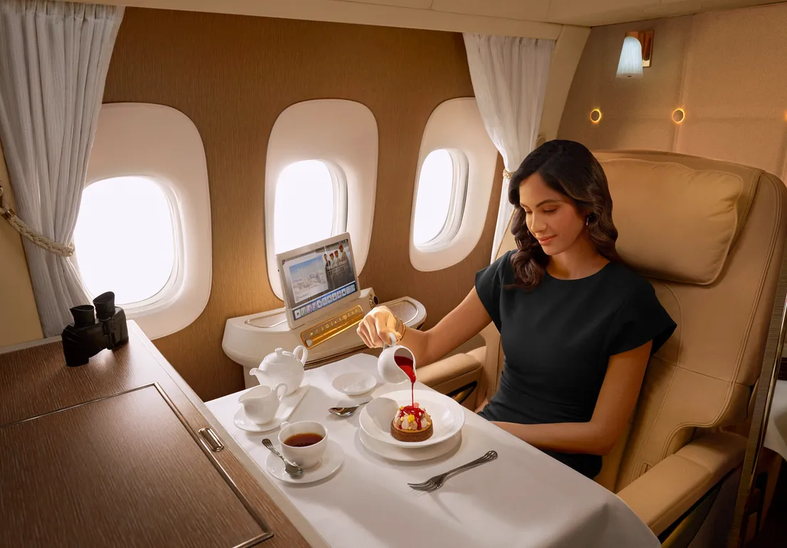 甜蜜的飆升：阿聯酋航空 (Emirates) 顧客在空中暢享 6000 萬顆奢華巧克力 - 這裡胡說 JL TALKS