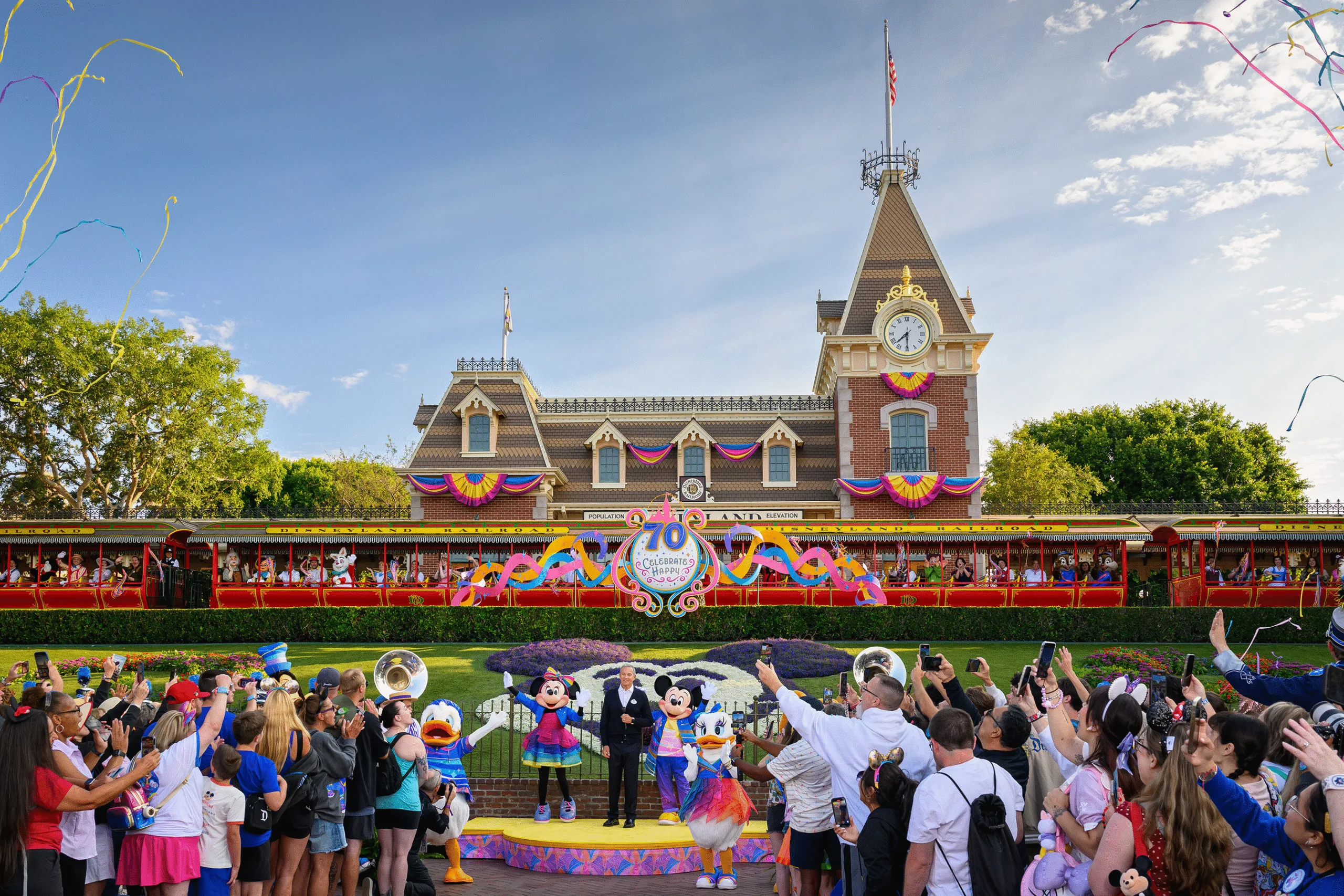 Bob Iger (鮑勃·艾格) 在迪士尼樂園度假區 (Disneyland Resort) 70週年開幕致詞