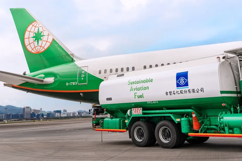 長榮航空與台塑石化簽署合作備忘錄五年兩萬噸永續航空燃油(SAF) 深化策略結盟打造低碳運輸服務 - 這裡胡說 JL TALKS 長榮航空與台塑石化簽署合作備忘錄五年兩萬噸永續航空燃油(SAF) 深化策略結盟打造低碳運輸服務 - 這裡胡說 JL TALKS