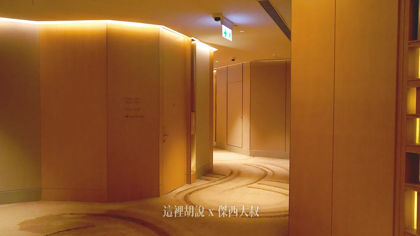 通往客房的走廊