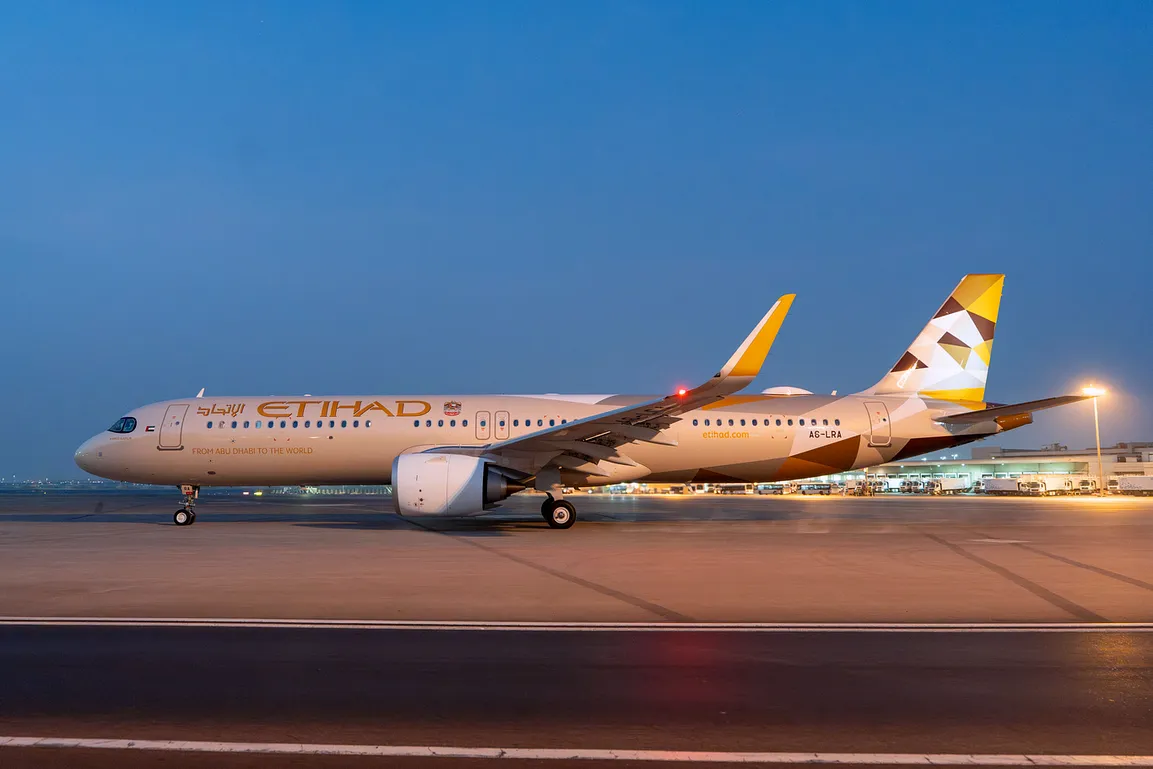 A6-LRA / Airbus A321neo LR