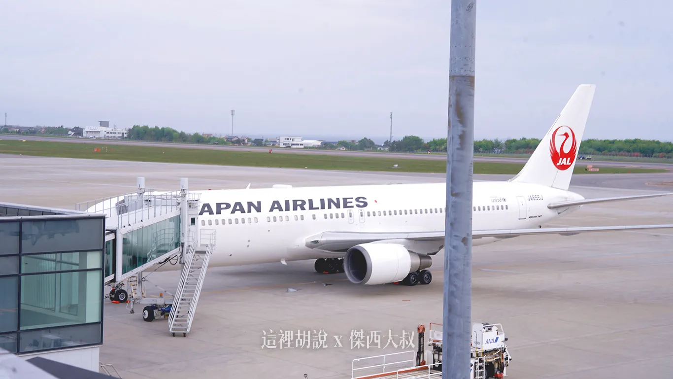 函館機場 懶人包：國內線比較好買 完整公開店鋪清單  登機前最後採購 觀景平台/兒童遊樂區/伴手禮/美食街：國內線三樓