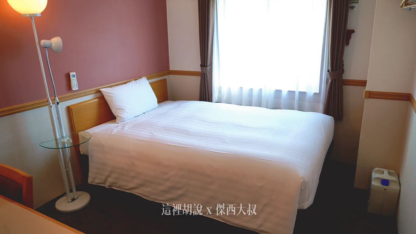 單人床