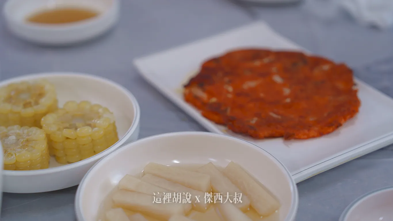還有一小塊海鮮煎餅