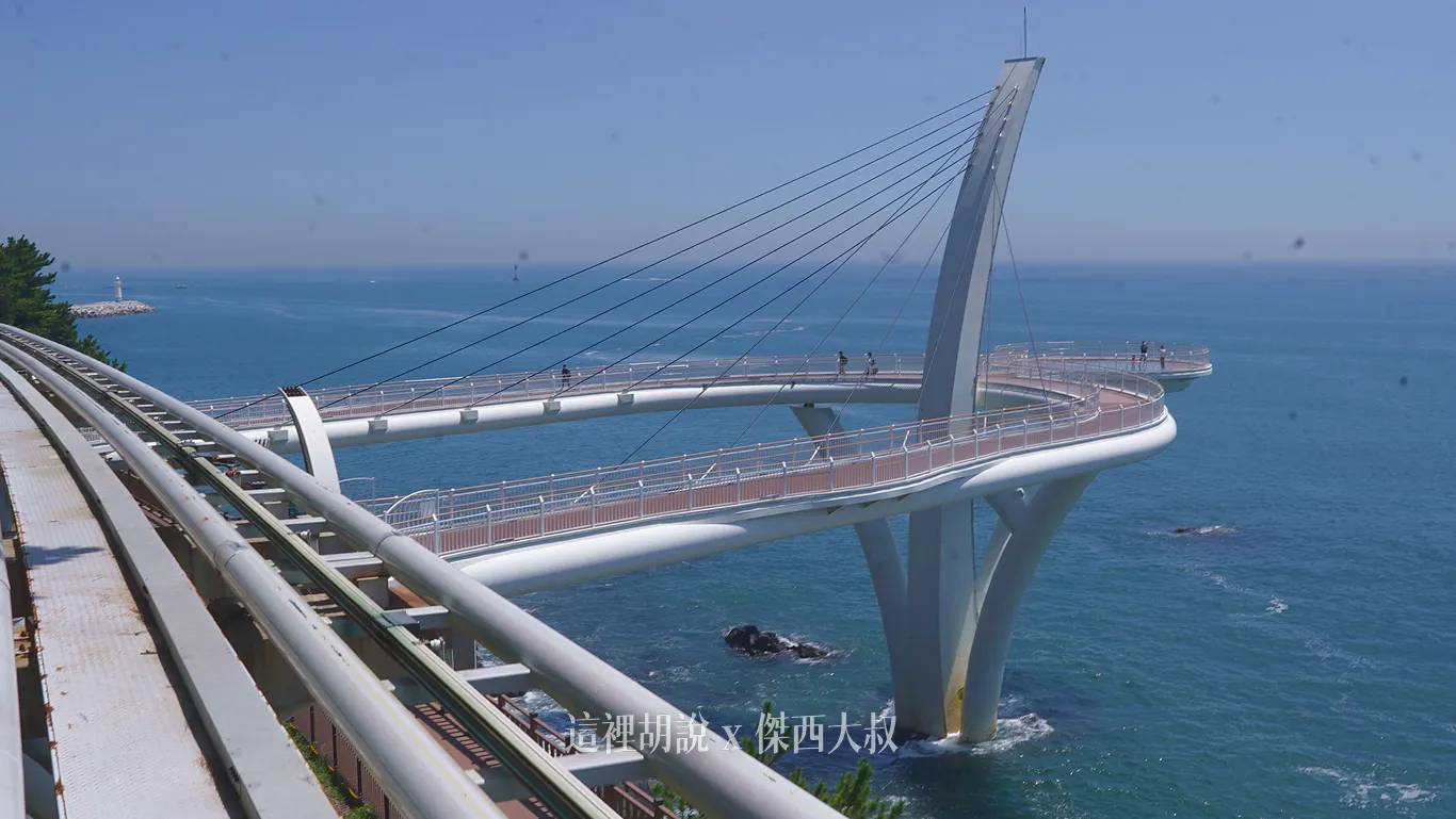 釜山彩色膠囊列車 反向從青沙浦搭到尾浦(海雲台)還是可以出好照片的:行車:青沙浦站前往尾浦站 釜山彩色膠囊列車 反向從青沙浦搭到尾浦(海雲台)還是可以出好照片的:行車:青沙浦站前往尾浦站