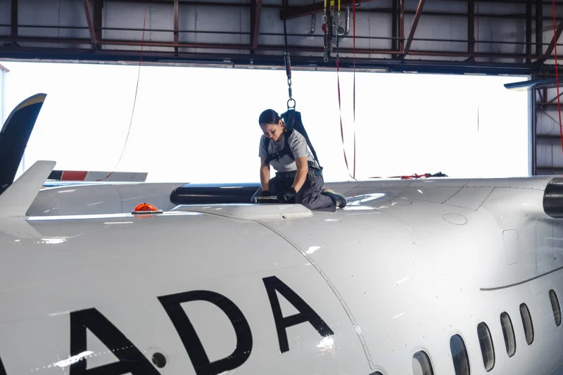 加拿大航空透過 重新打造的 Dash 8-400 航機提升區域航線飛行體驗 樹立舒適新標準 - 這裡胡說 JL TALKS