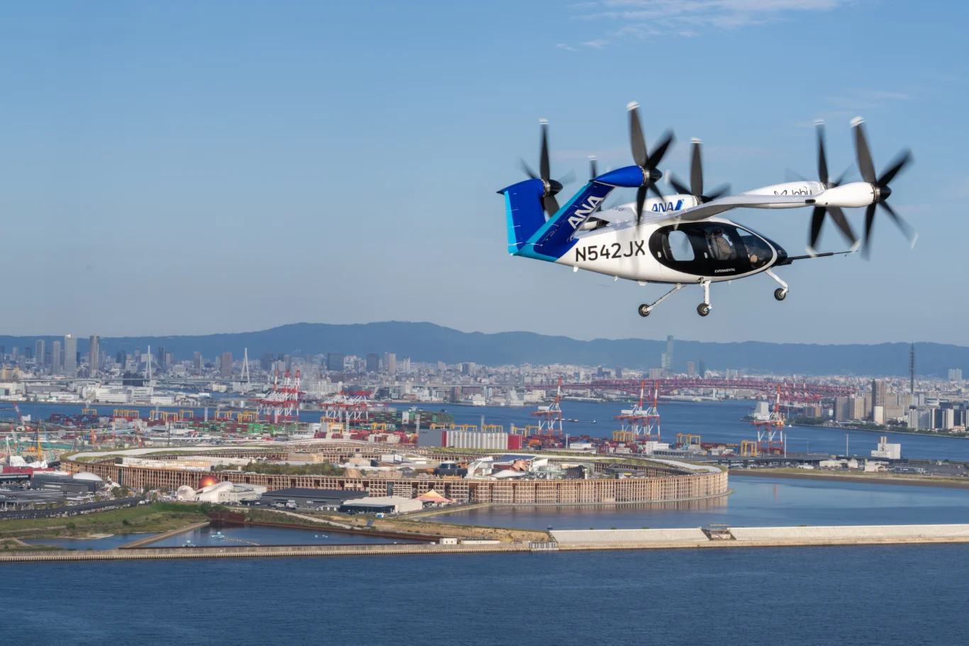 Joby的飛行器與全日空 (ANA) 合作，於2025年日本大阪關西世界博覽會進行的公開飛行