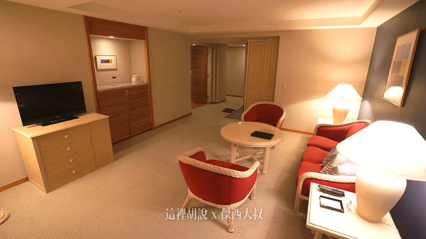 The living room space is very spacious.