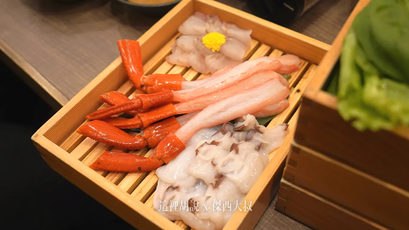 另外一盤綜合海鮮，但和牛面前，海鮮都相形失色，和牛風采完全蓋過
