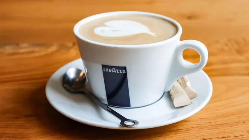 美國航空攜手樂維薩 (Lavazza) 咖啡,提升機上與貴賓室體驗 - 這裡胡說 JL TALKS 美國航空攜手樂維薩 (Lavazza) 咖啡,提升機上與貴賓室體驗 - 這裡胡說 JL TALKS