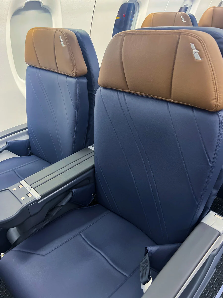 提升體驗：美國航空將幹線航班的舒適度帶入區域航線：Bombardier CRJ900