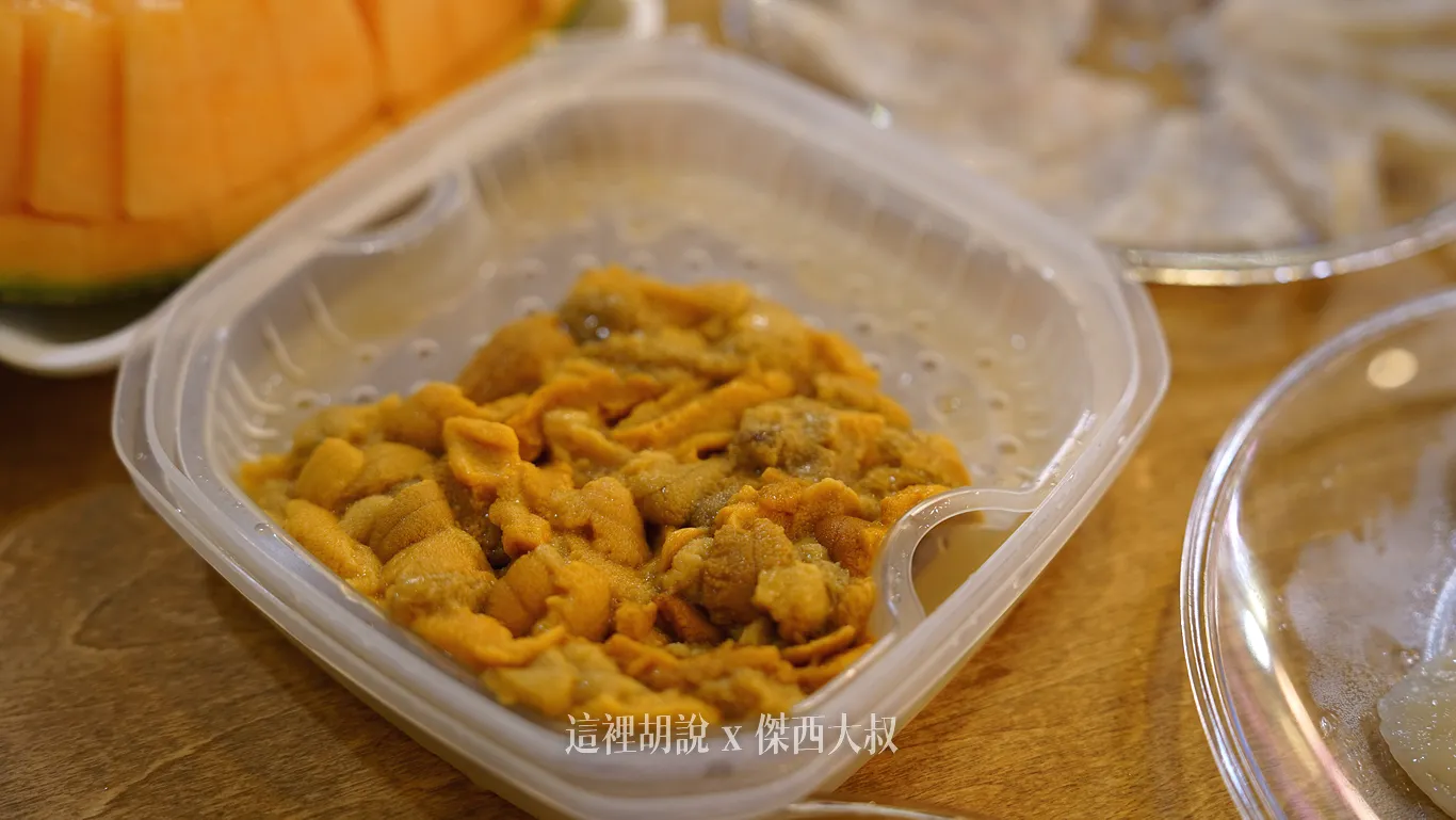 這樣直接吃海膽真的是很爽快！也只有北海道可以了！