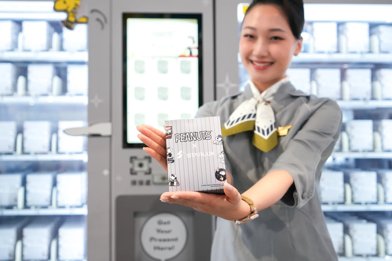 有機會抽中亞洲區不限航點商務艙來回機票、星宇航空獎勵哩程50,000哩、星野集團住宿券與SNOOPY聯名周邊等好禮
