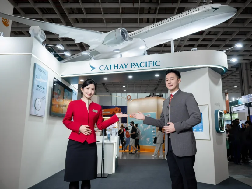 國泰航空巨型飛機模型亮相 2025 ITF 旅展 精選航點8折起 滿額抽獎與AI拍照體驗限時登場 - 這裡胡說 JL TALKS