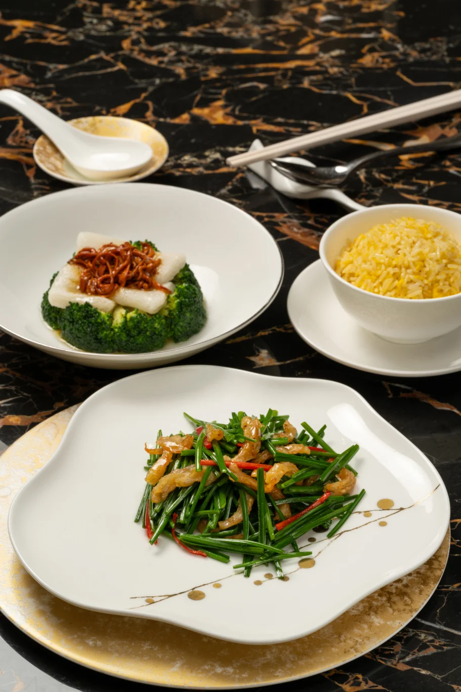 蒜香蝦乾蒸冬瓜，素蟹黃燴娃娃菜配白米飯