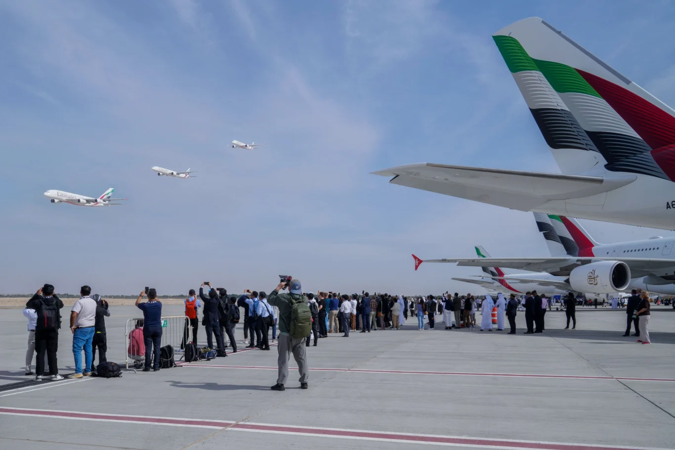 阿聯酋航空在杜拜航空展畫下完美句點，透過策略性投資推動成長，並展示未來飛行的創新 - 這裡胡說 JL TALKS