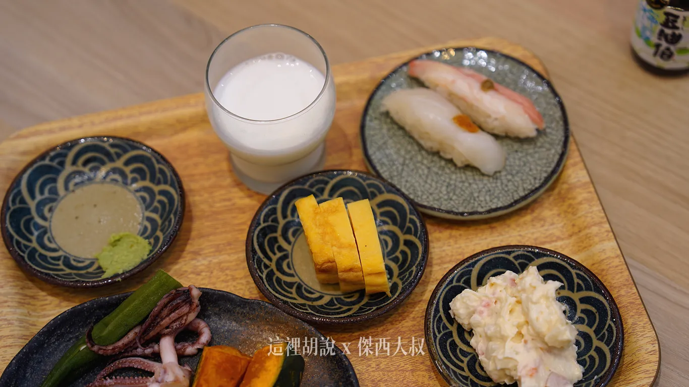 另外一天的早餐就吃的比較清淡了，因為很愛吃玉子燒，玉子燒一定要多夾幾塊了
