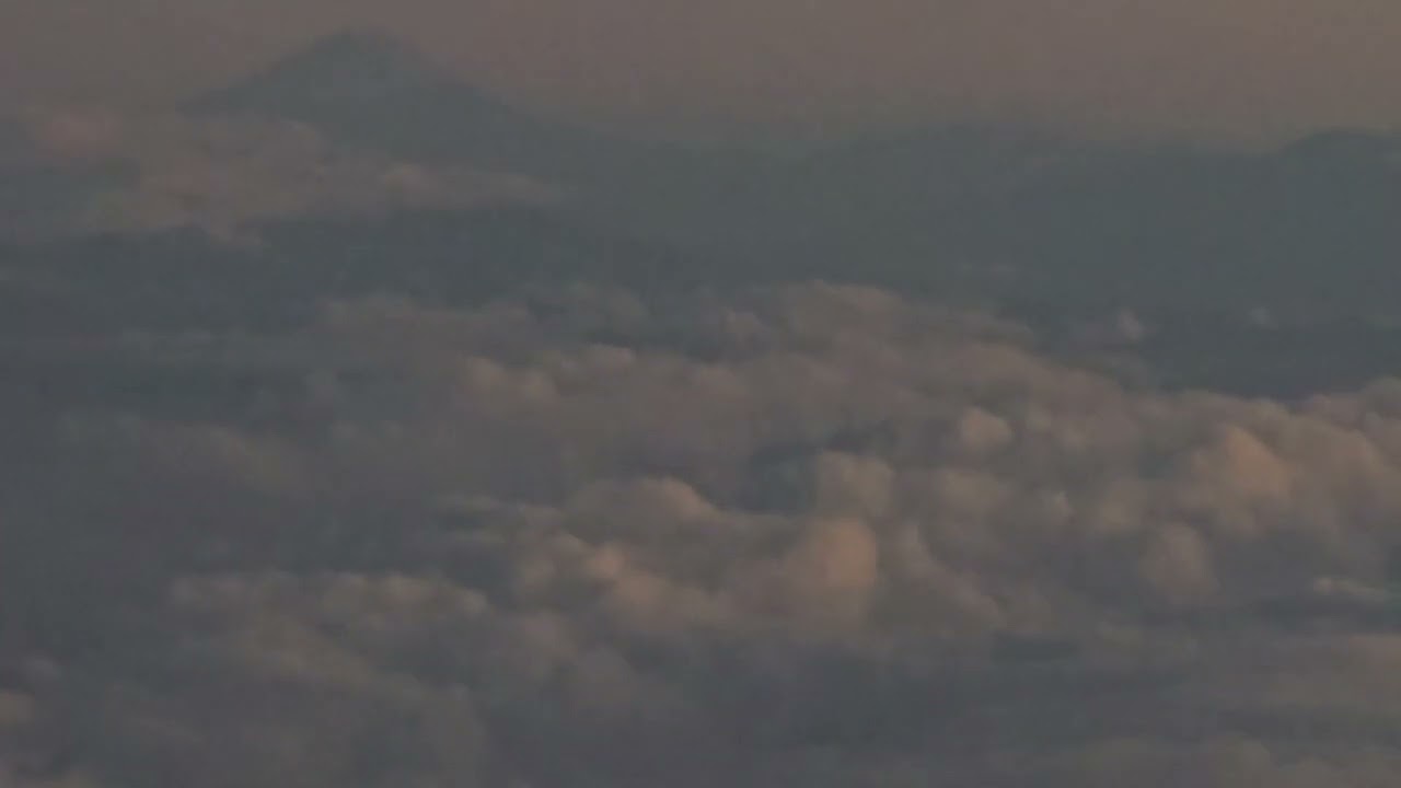 飛北海道看不看的到富士山？包含仙台、東北 - 這裡胡說 JL TALKS