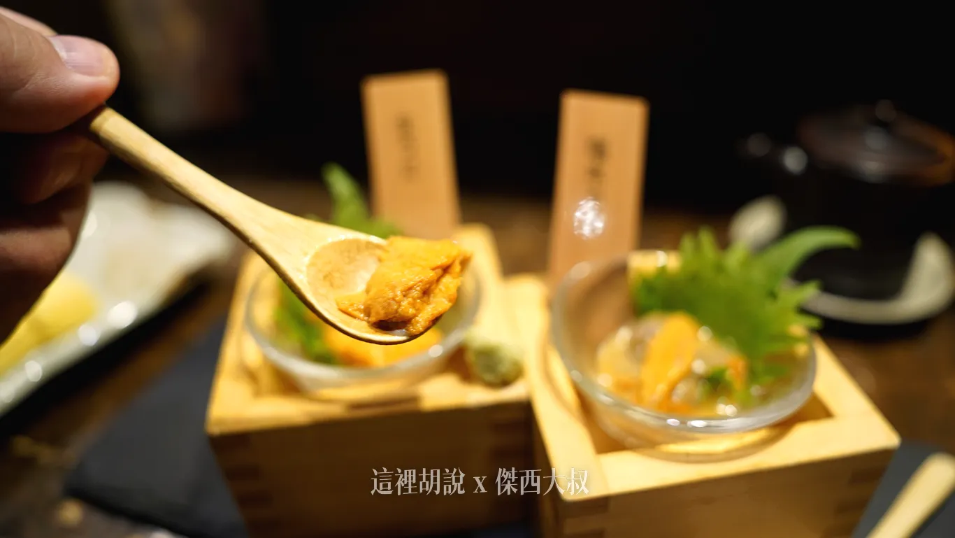 板海膽的狀態還比較好一些些 板海膽的狀態還比較好一些些