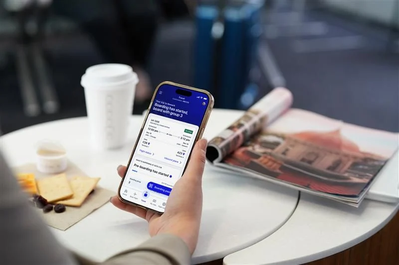 聯合航空APP 新增功能 登機門狀態以及登機人數、貴賓室擁擠程度、即時行李追蹤器 - 這裡胡說 JL TALKS