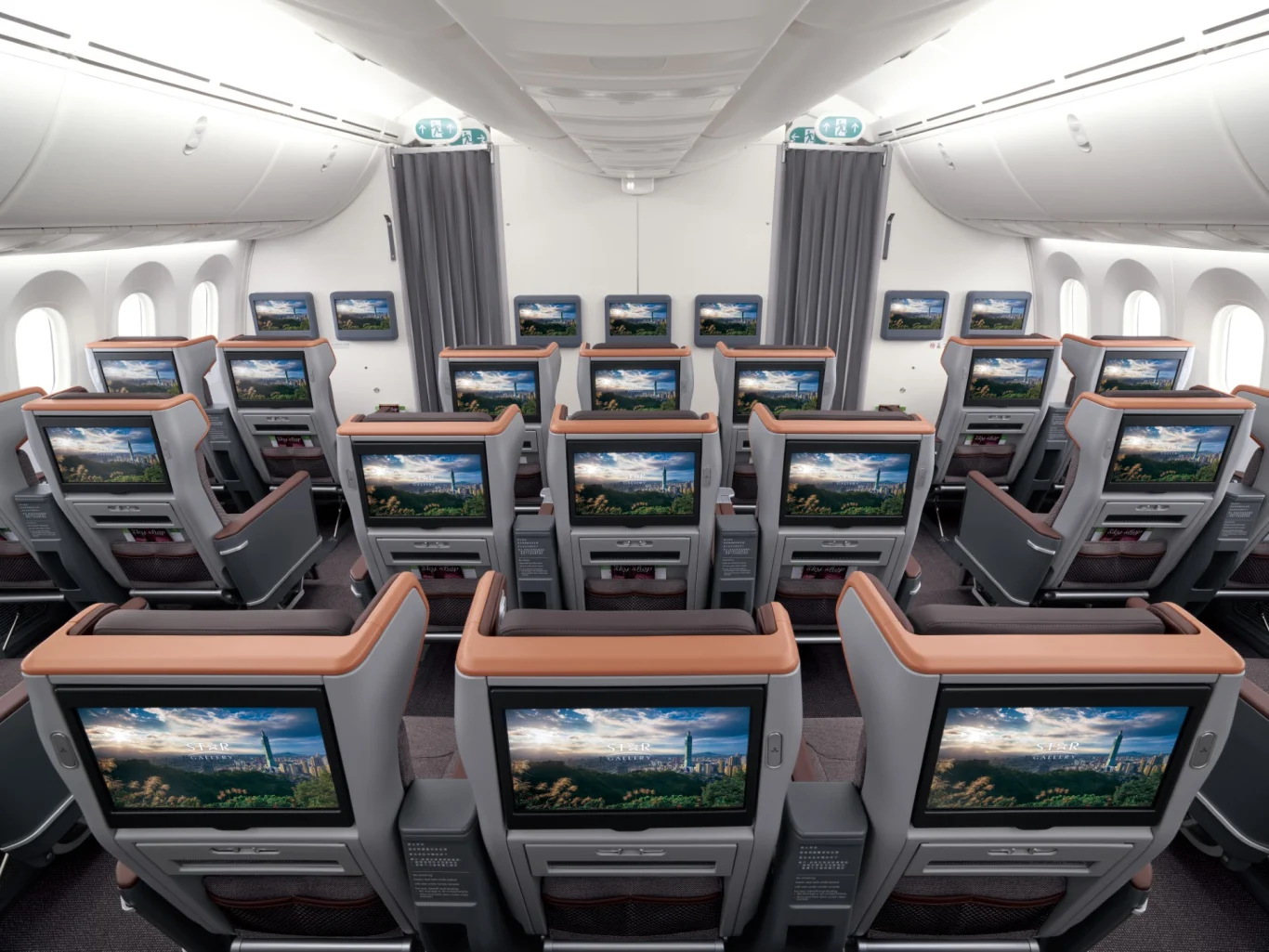長榮航空第四代豪華經濟艙 加入舊金山航線營運 並榮獲 TheDesignAir Awards 2025「最佳全新豪華經濟艙」肯定 - 這裡胡說 JL TALKS